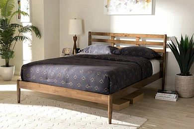 Кровать из массива Esmeralda