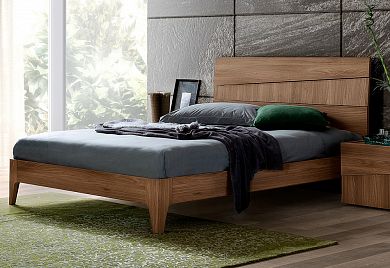 Кровать из массива Heron